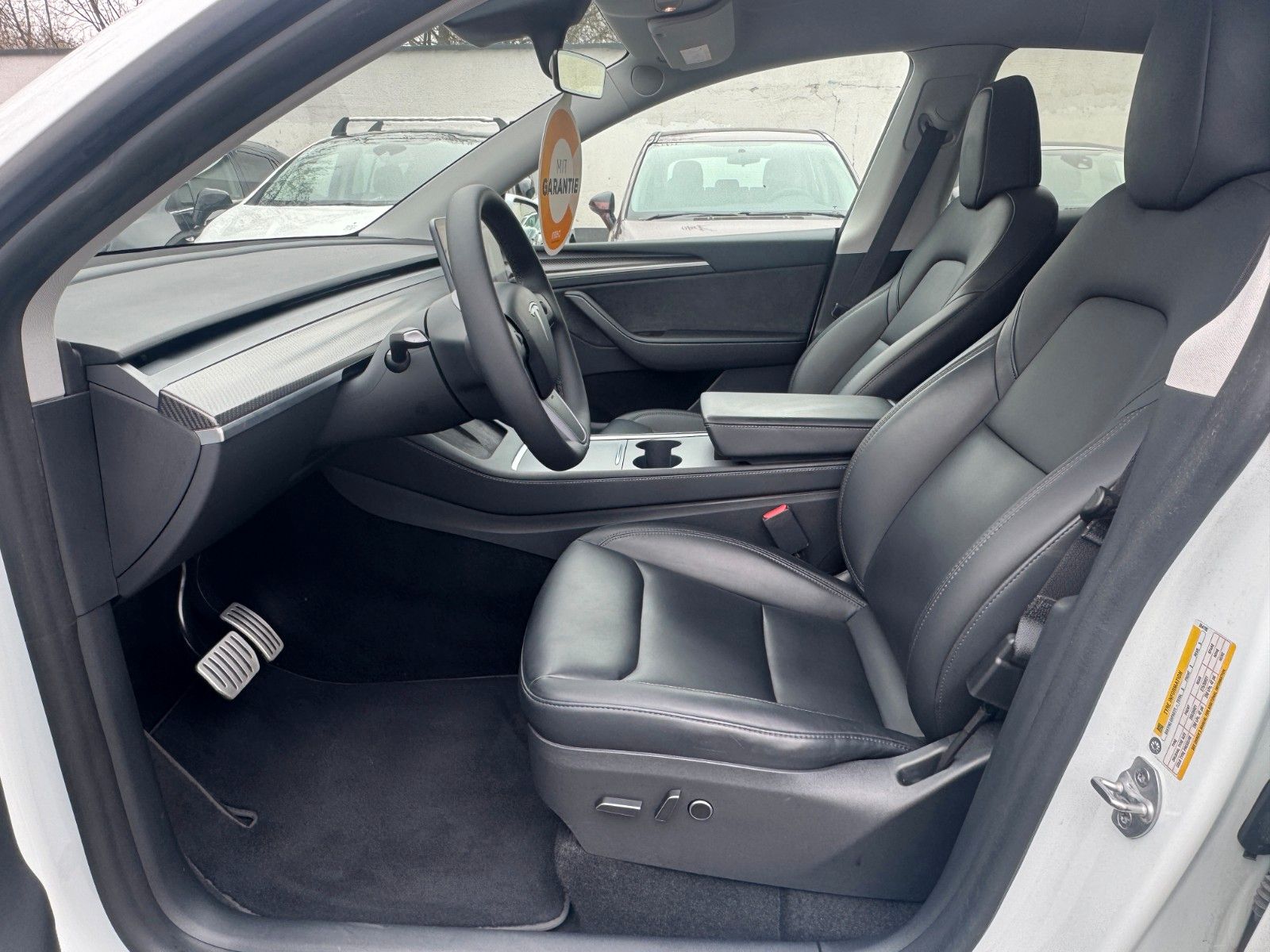 Tesla Model Y Performance Dual AWD*White/Black*21 Zoll foto 12