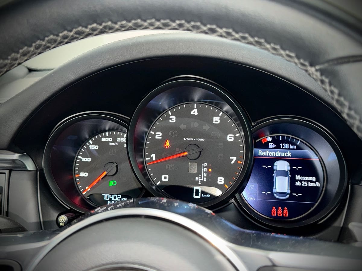 Porsche Macan PANO MEMORY SPURHALTE PASM 1.HAND foto 21