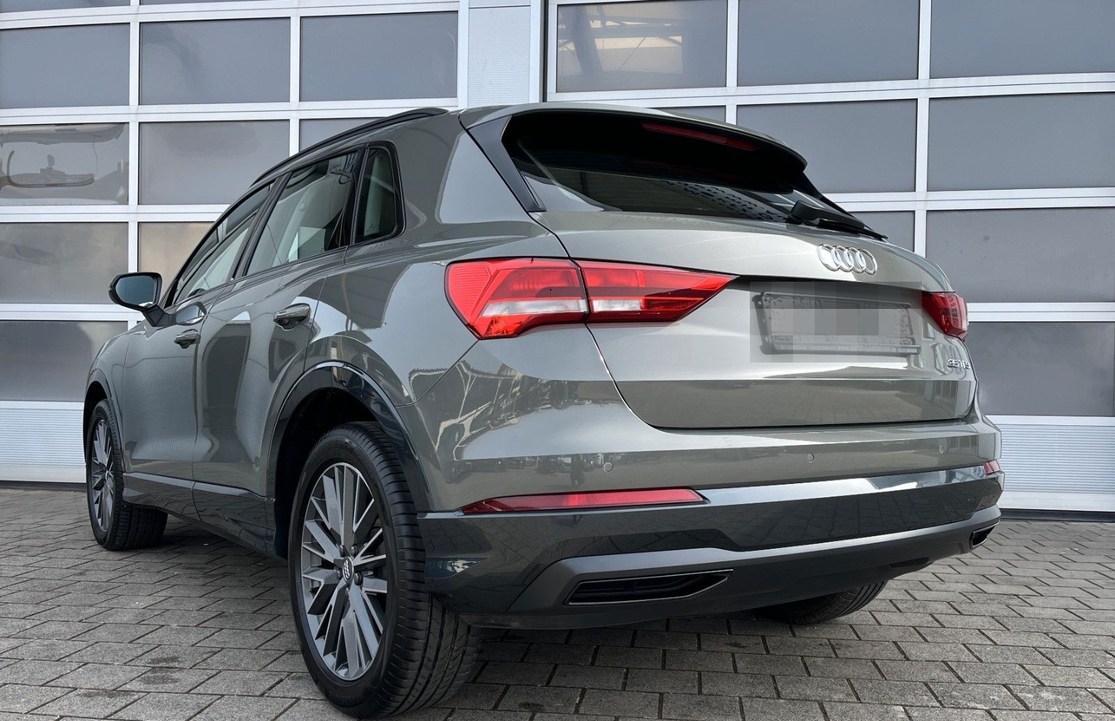 Audi Q3 35 TFSI 2.HD SHZ DAB PDC LED 19" KESSY SCHECK foto 11
