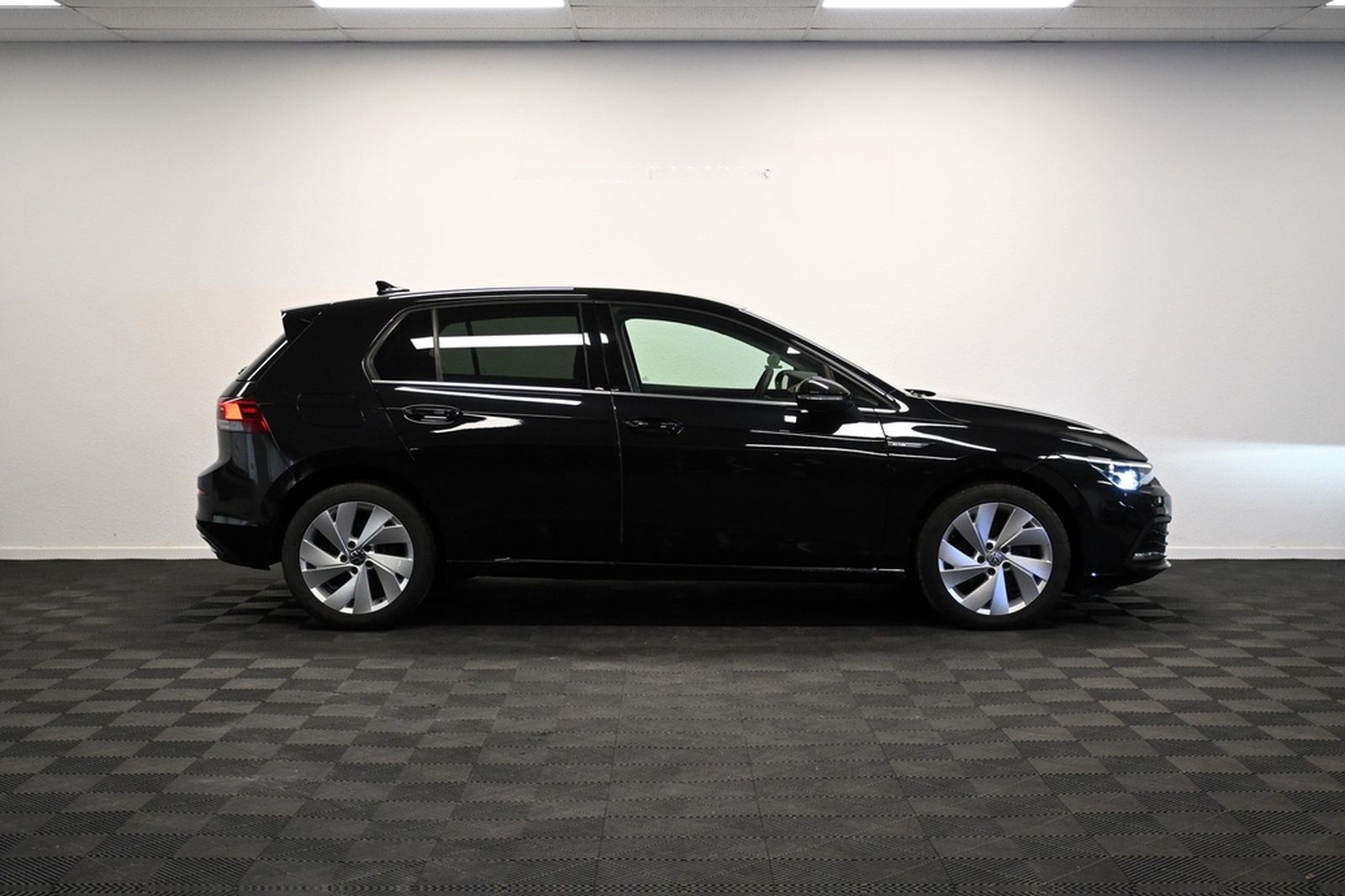 Volkswagen Golf Style TSI *LED *KAMERA *CARPLAY*ACC*KEYLESS foto 5