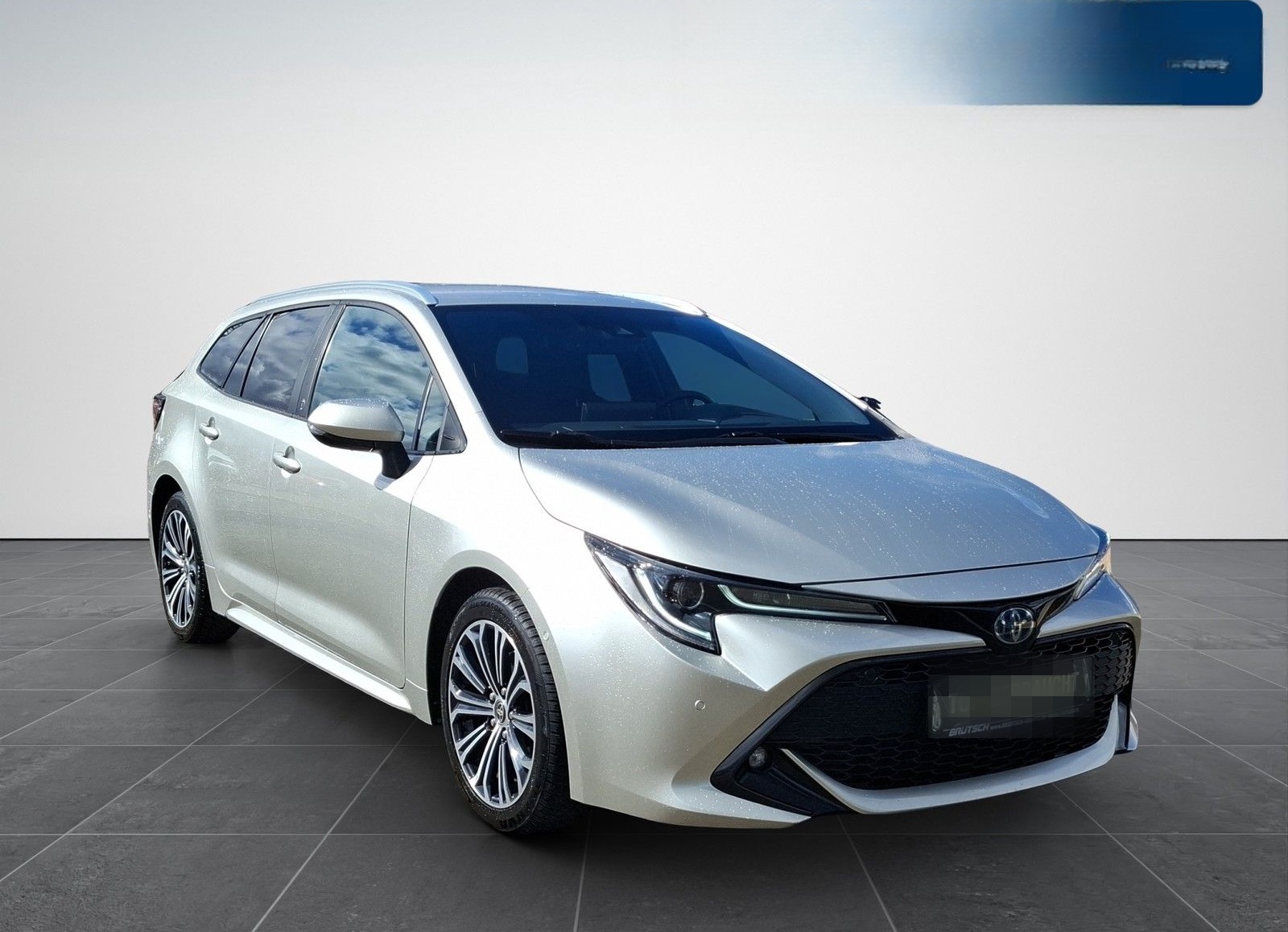 Toyota Corolla Touring Sports 2.0 Hybrid Team D AUTOMAT foto 2