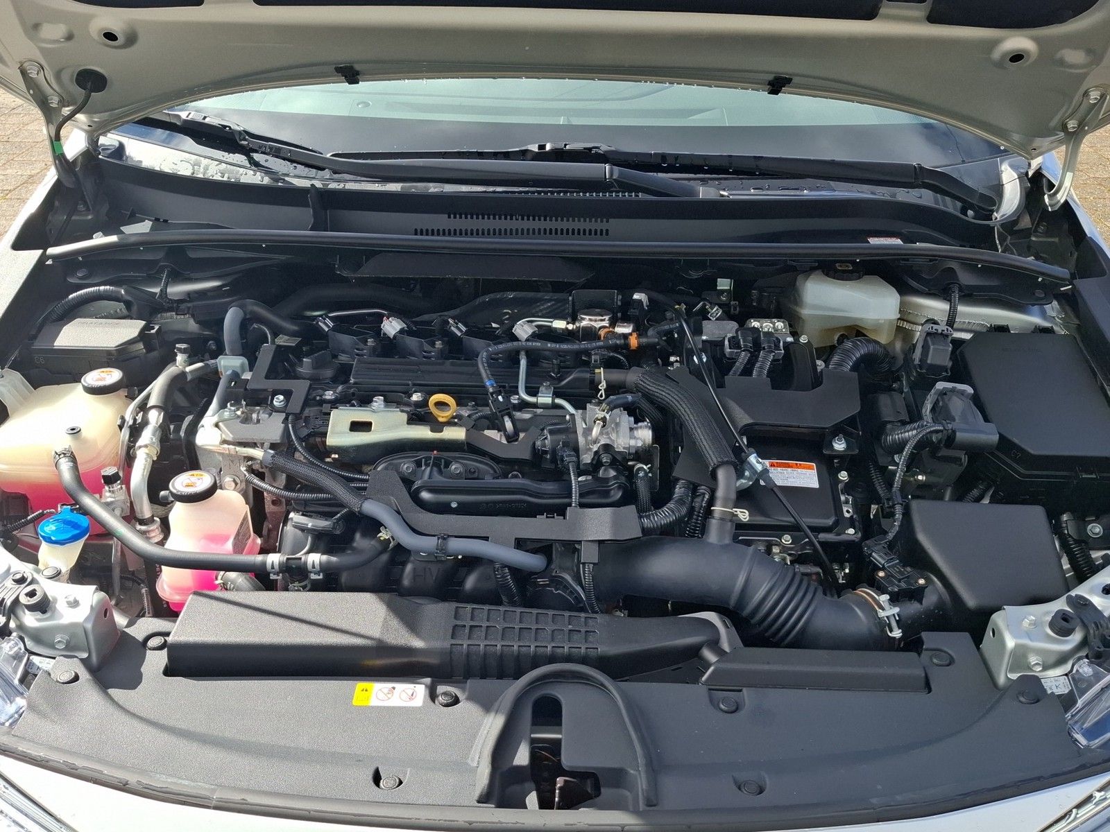 Toyota Corolla Touring Sports 2.0 Hybrid Team D AUTOMAT foto 17