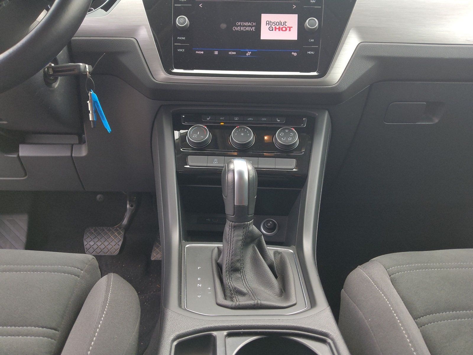 Volkswagen Touran 2.0 TDI DSG LED PDC Sitzh Tempomat ACC AU foto 15