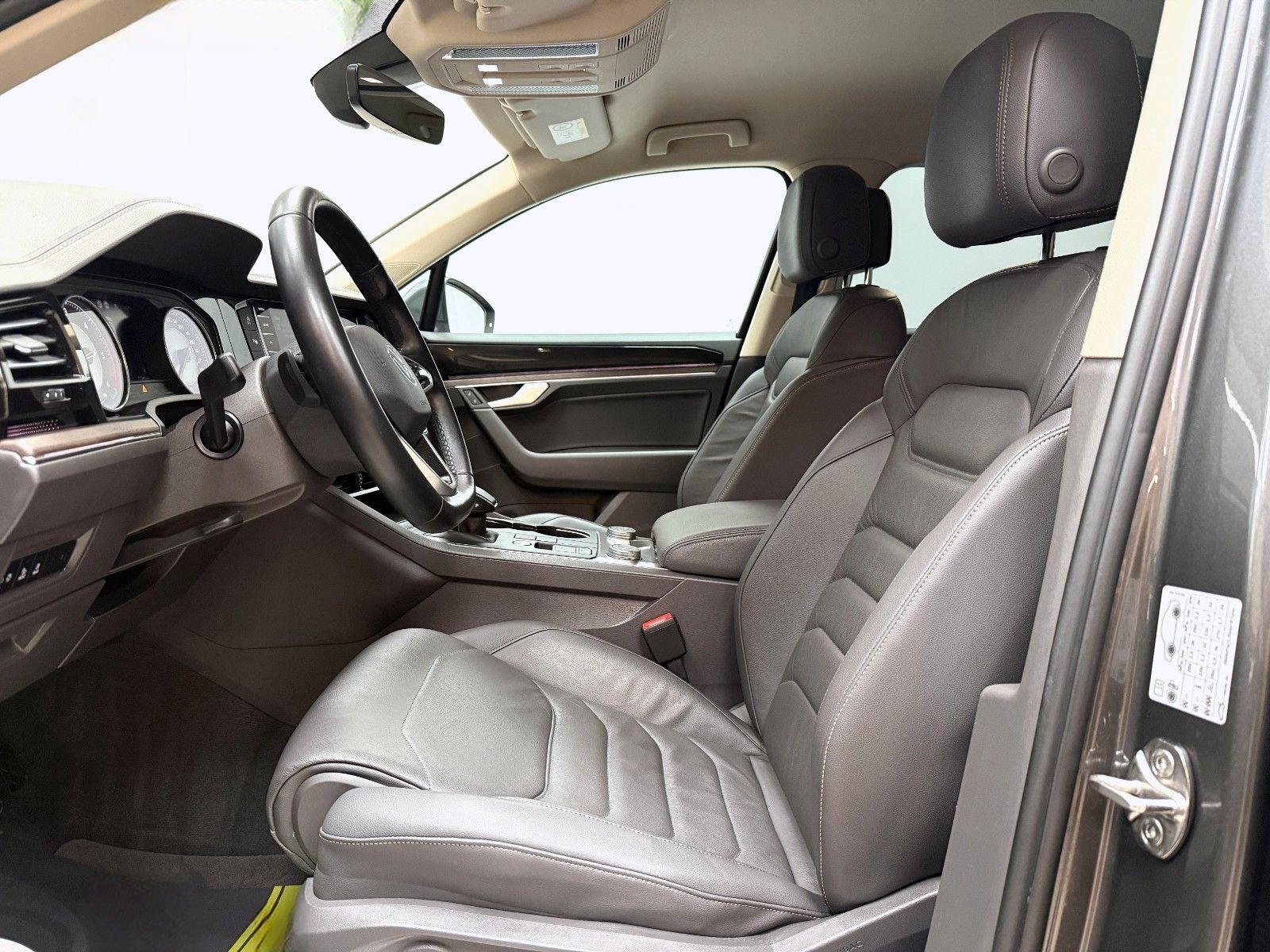 Volkswagen Touareg 3.0 TDI Atmosphere 4Motion / MEMORY /ACC foto 12