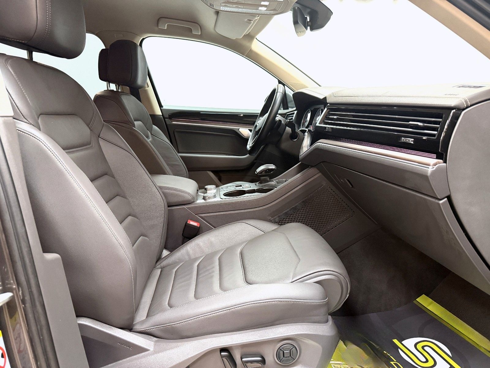 Volkswagen Touareg 3.0 TDI Atmosphere 4Motion / MEMORY /ACC foto 13