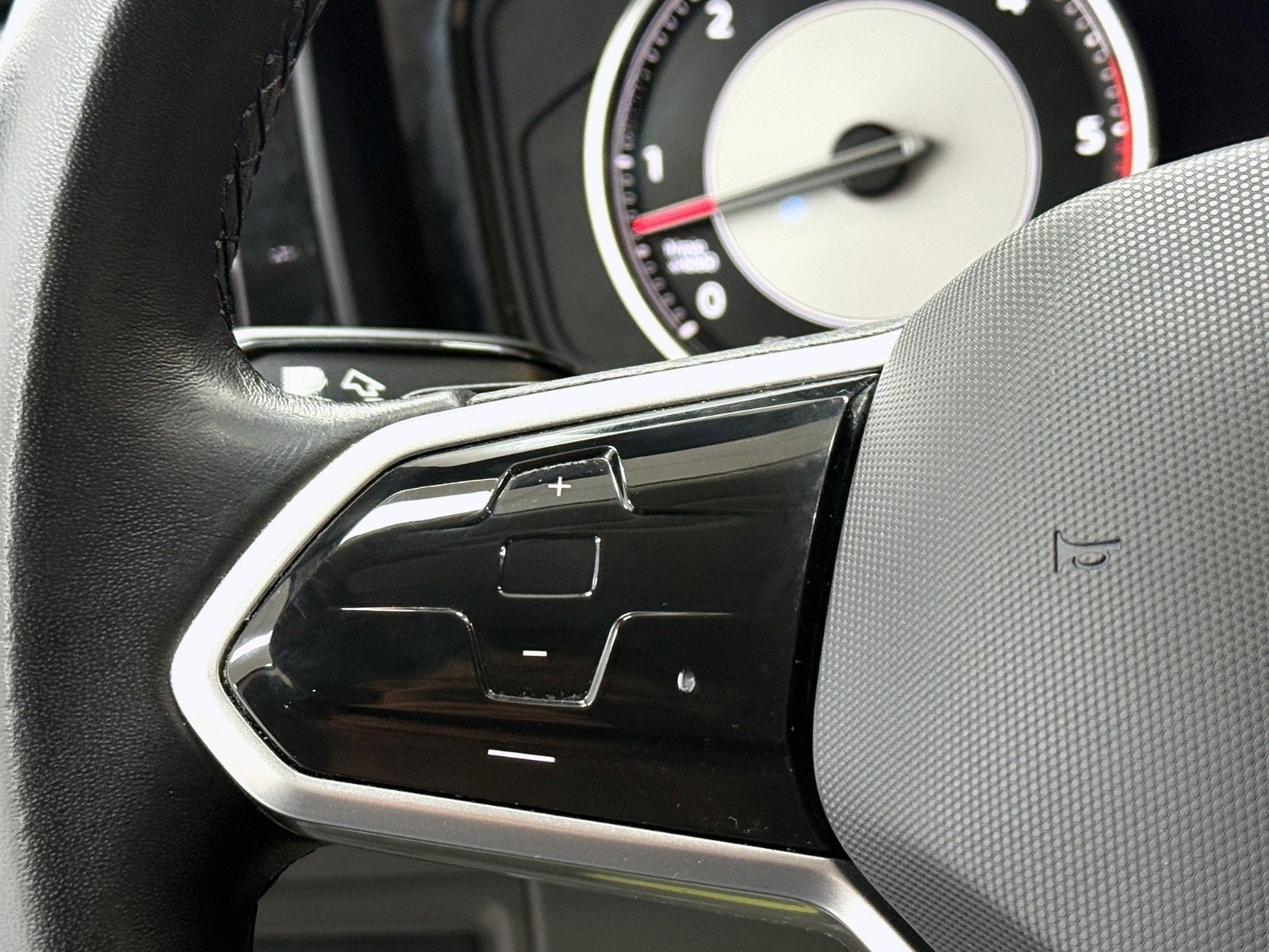 Volkswagen Touareg 3.0 TDI Atmosphere 4Motion / MEMORY /ACC foto 18