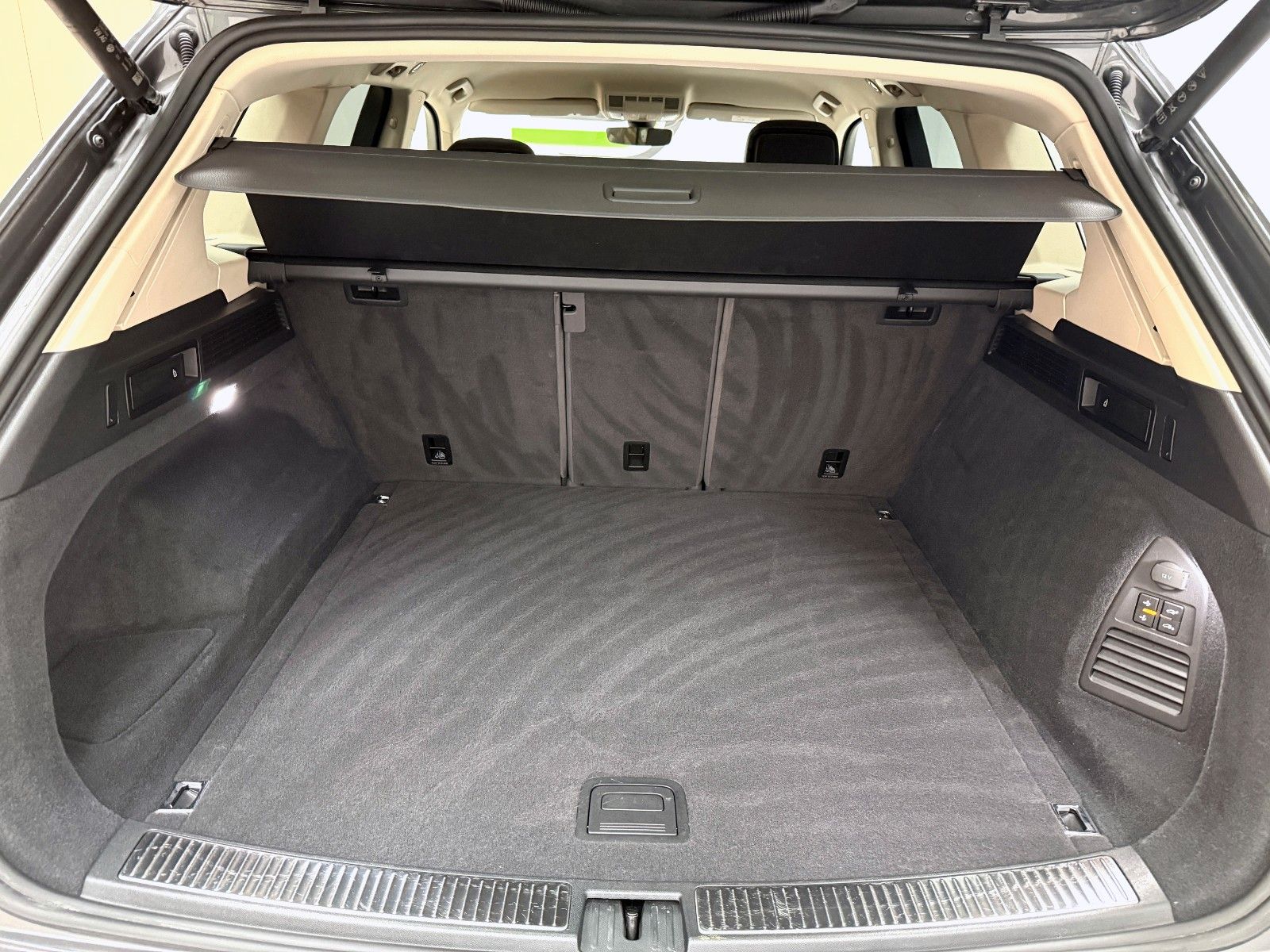 Volkswagen Touareg 3.0 TDI Atmosphere 4Motion / MEMORY /ACC foto 7