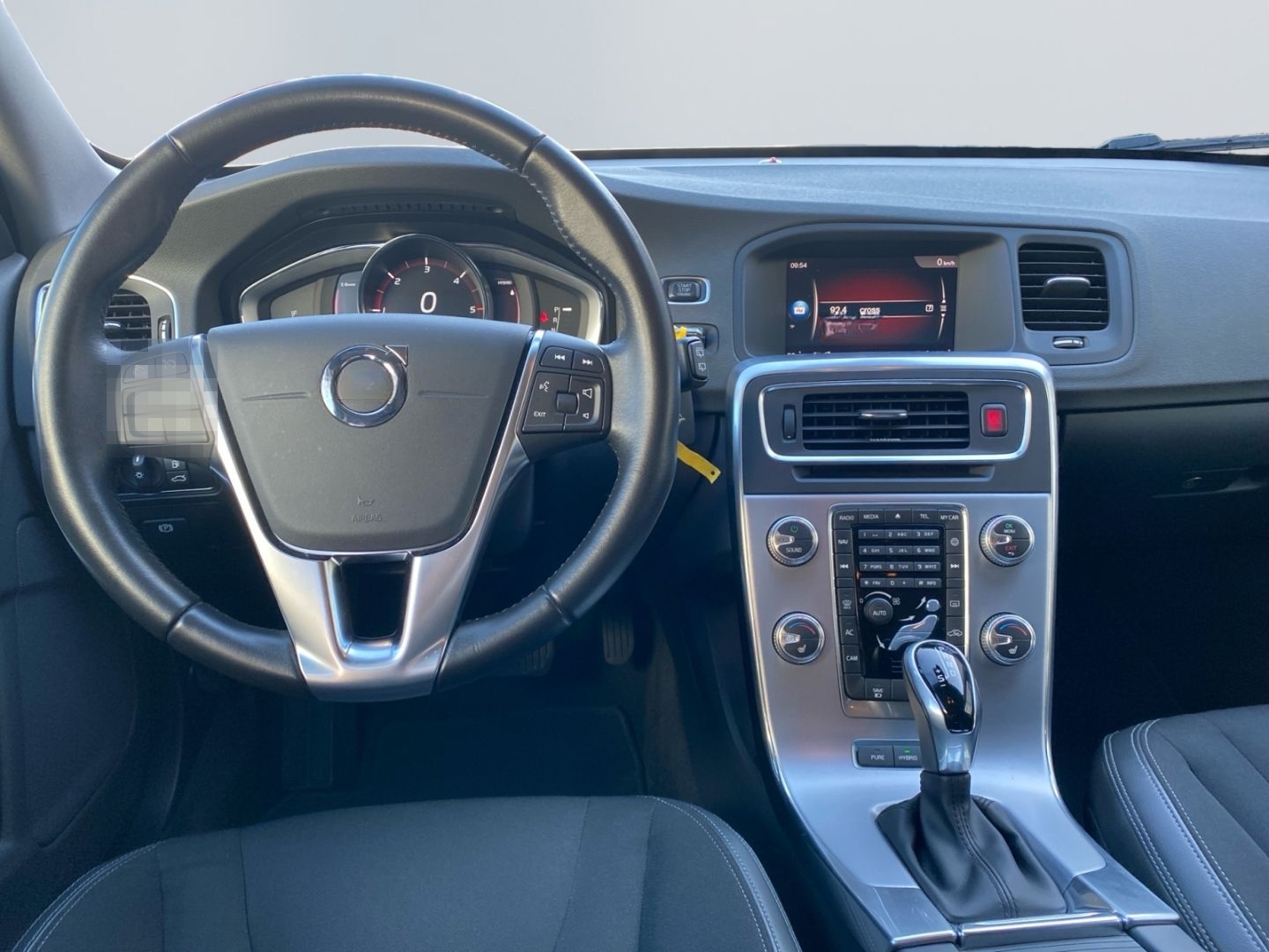 Volvo V60 D6 TwinEngine Geartro Momentum *StHz*AHK*Pan foto 12