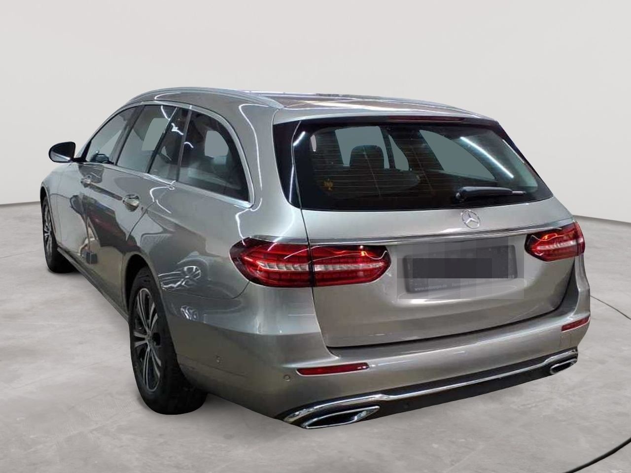 Mercedes-Benz E 220 d T 9G-Ava BusiP AssiP MBUX KAM360 foto 2