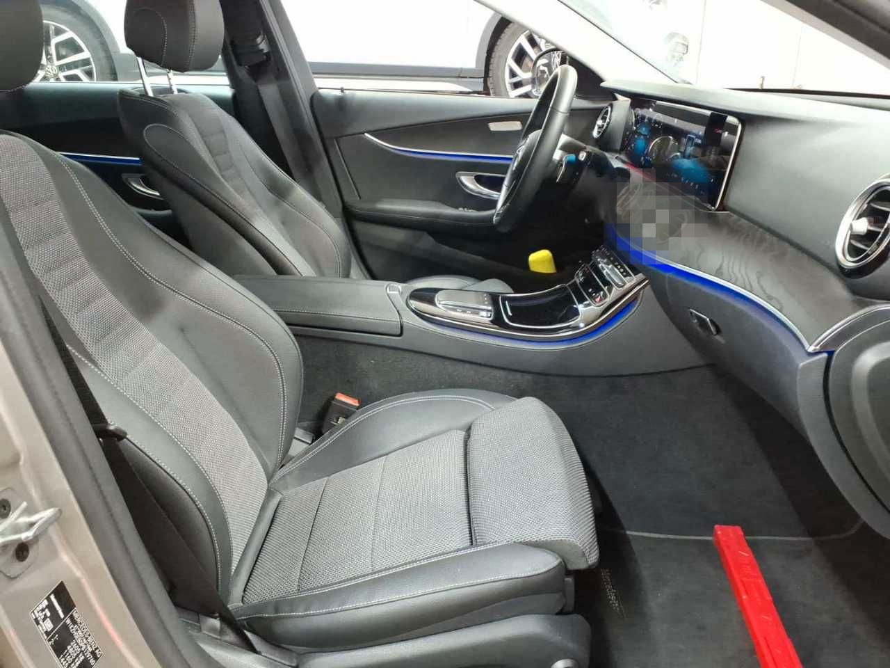 Mercedes-Benz E 220 d T 9G-Ava BusiP AssiP MBUX KAM360 foto 11