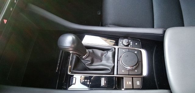 Mazda 3 SKYACTIV-G 2.0 150PS M Hybrid Homura inkl. Win foto 5
