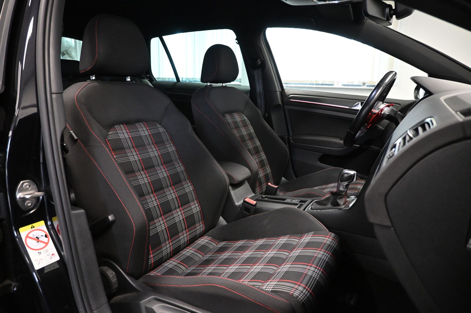 Volkswagen Golf GTI Performance*MATRIX*KEYLESS*RFK*ROTIFORM foto 18