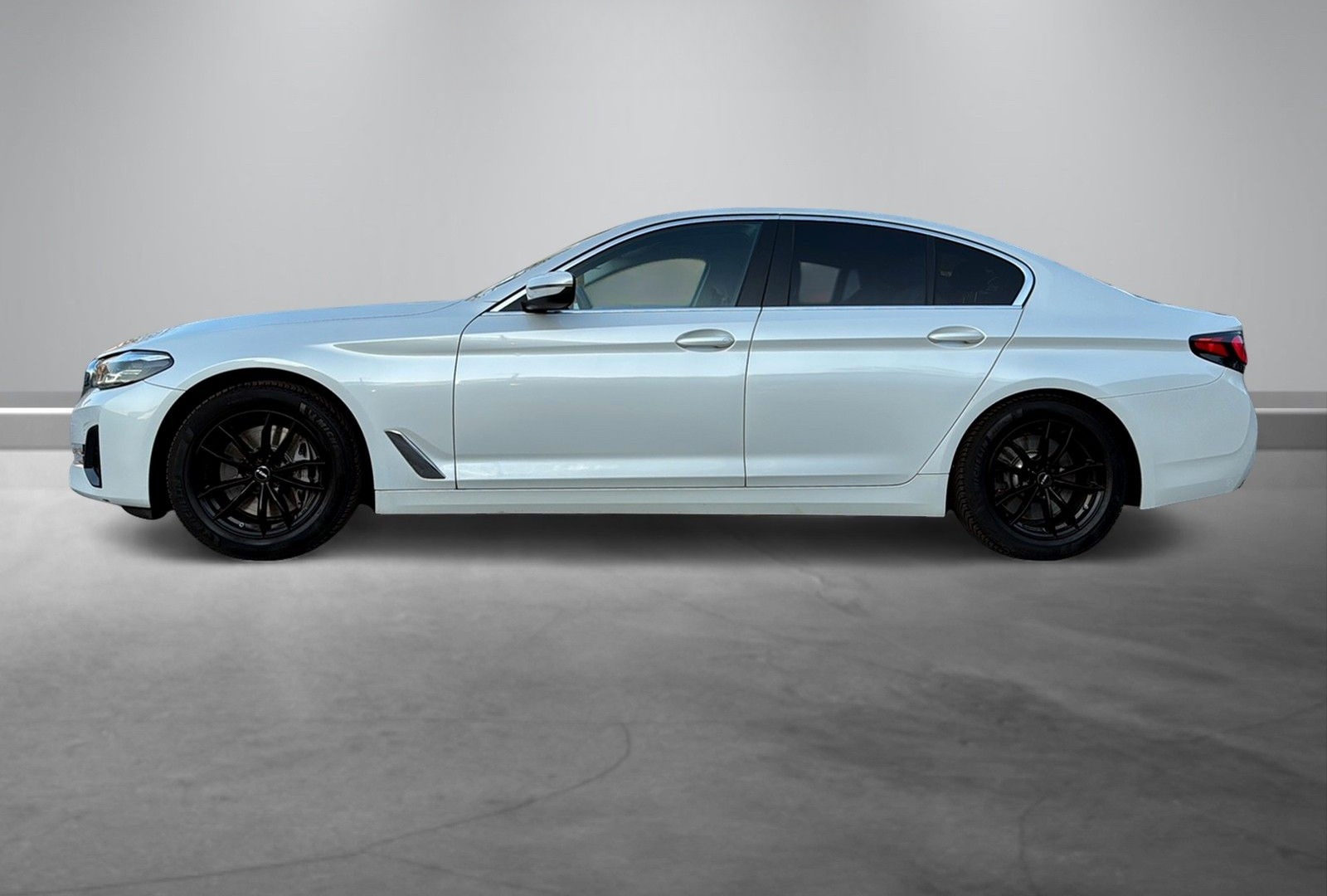 BMW 530 5 Limousine 530 d foto 2