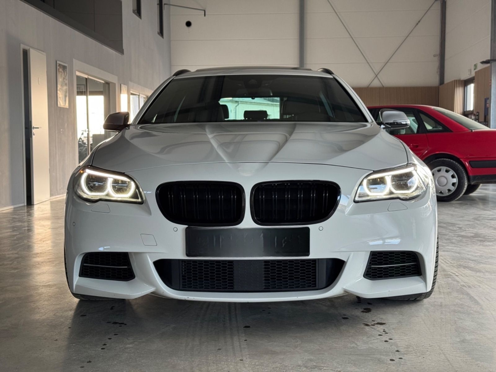 BMW M550 d xDrive LED/Kam/H&K/Softclose/Memory/Pano foto 2