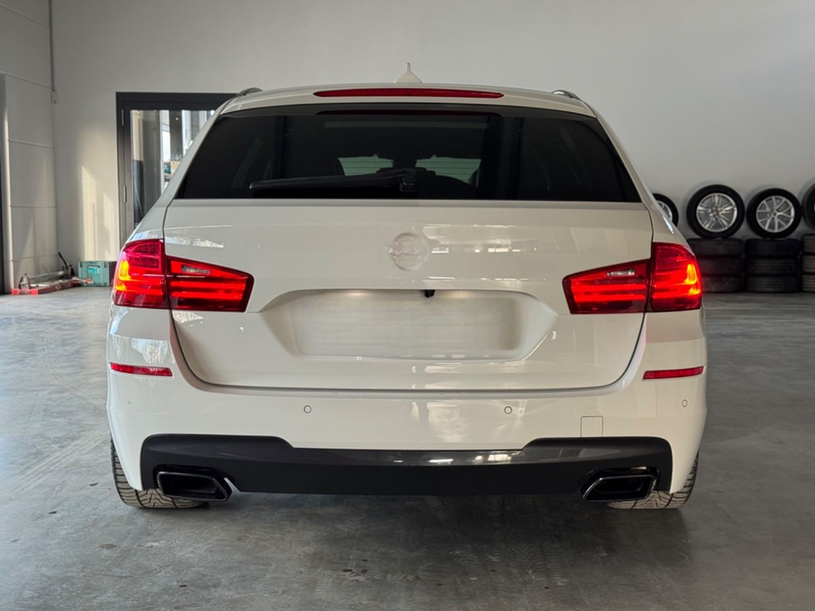 BMW M550 d xDrive LED/Kam/H&K/Softclose/Memory/Pano foto 6