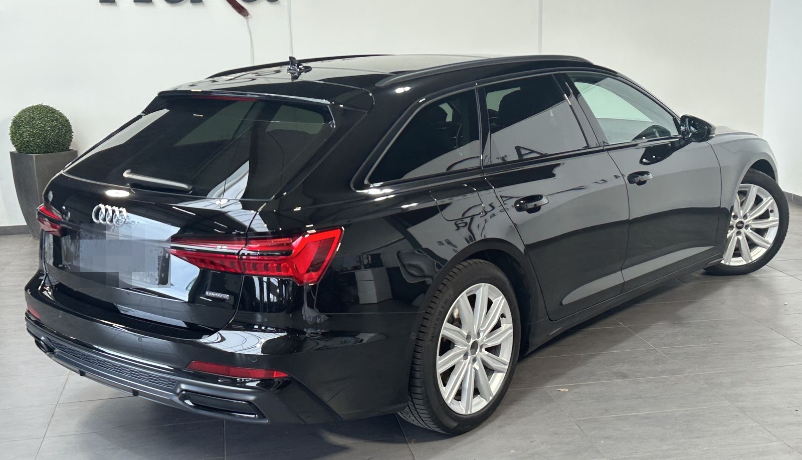 Audi A6 Avant 55 TFSIe Qu S-Line NAV+LED+PANO+ACC+KAM foto 5