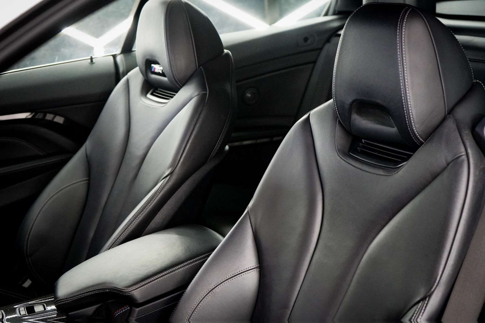 BMW M4 Cabrio M4 Deutsch M Performance Carbon TAUSCH foto 6