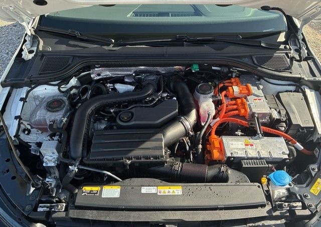 Volkswagen Golf VIII Goal 1.5 TSI eHybrid DSG*LED*SHZ*ACC foto 10
