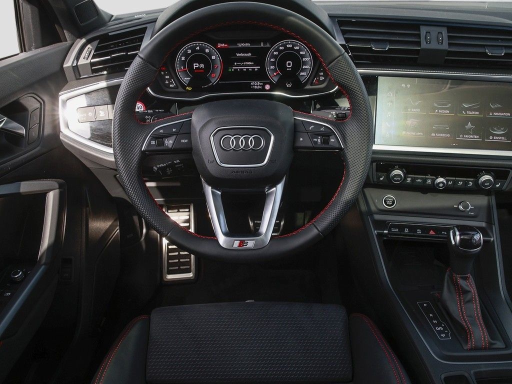 Audi Q3 Sportback 45 TFSI S line Matrix Panorama GWP foto 16