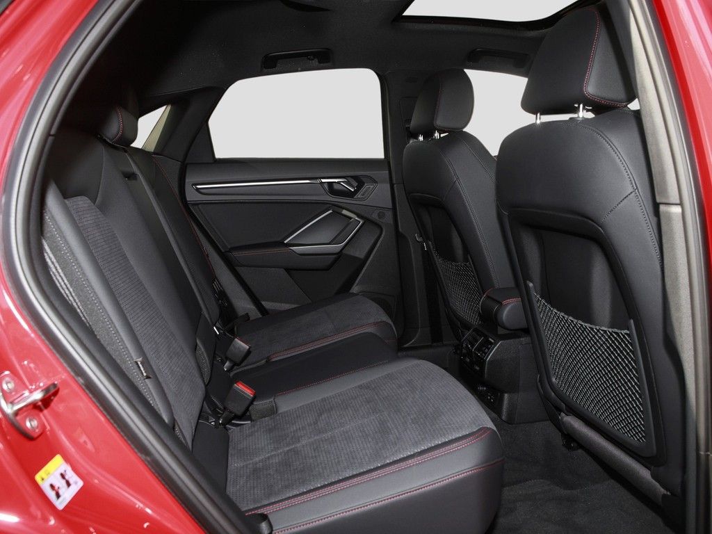 Audi Q3 Sportback 45 TFSI S line Matrix Panorama GWP foto 10