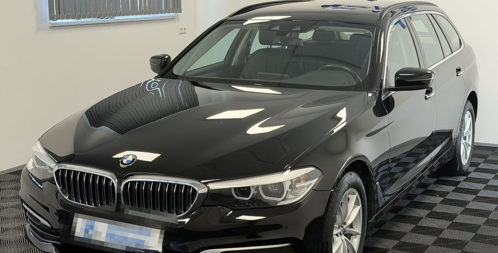 BMW 530 i xDrive Touring LED Standheiz. NUR GEWERBE foto 2