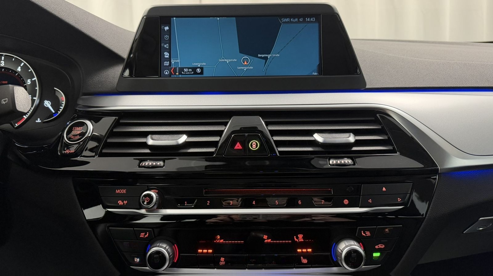 BMW 530 i xDrive Touring LED Standheiz. NUR GEWERBE foto 20