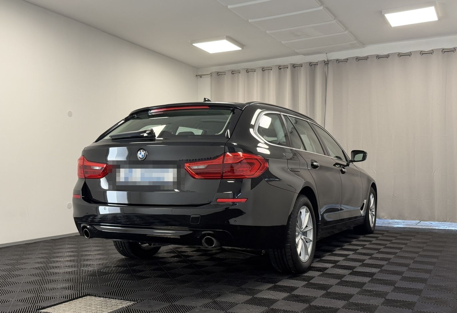BMW 530 i xDrive Touring LED Standheiz. NUR GEWERBE foto 34