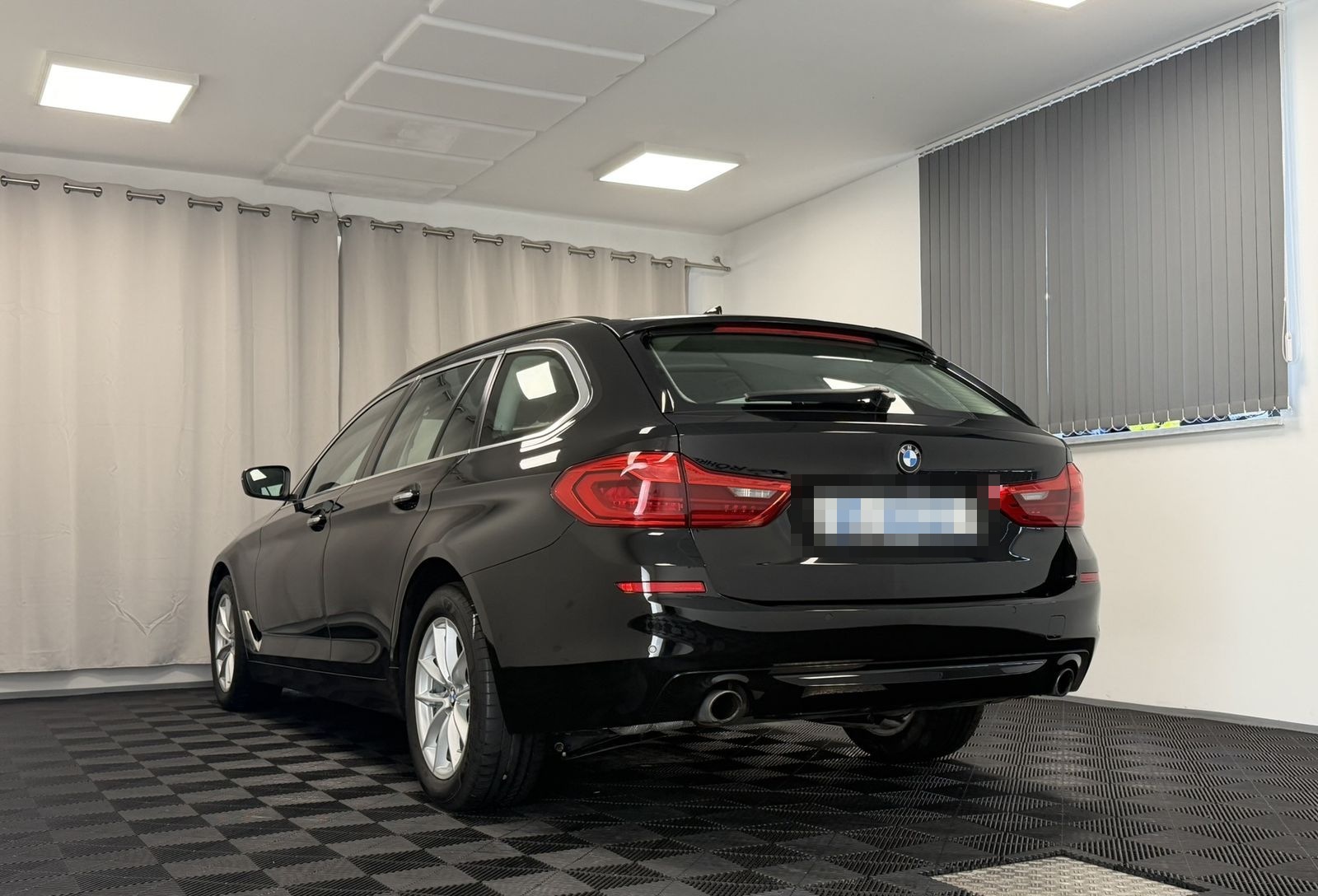 BMW 530 i xDrive Touring LED Standheiz. NUR GEWERBE foto 35