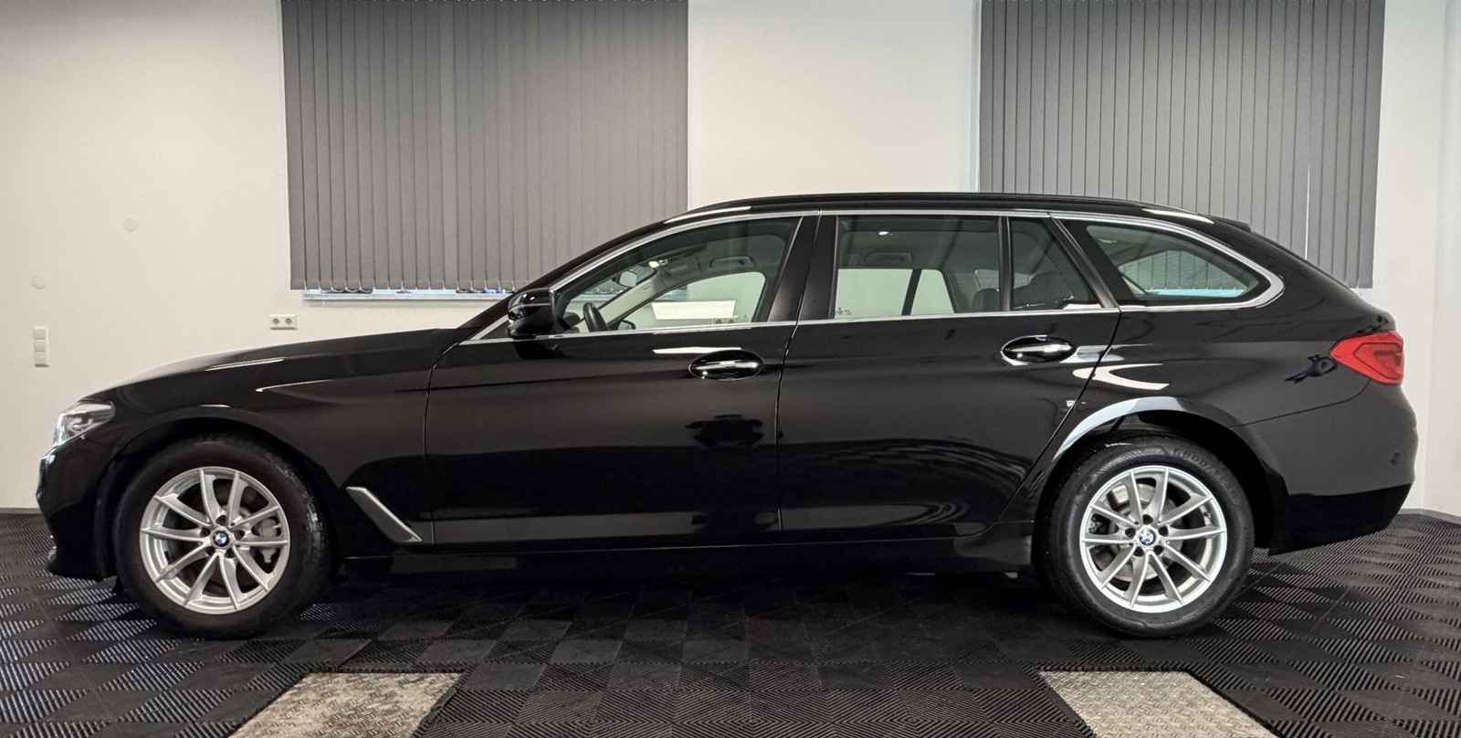 BMW 530 i xDrive Touring LED Standheiz. NUR GEWERBE foto 5