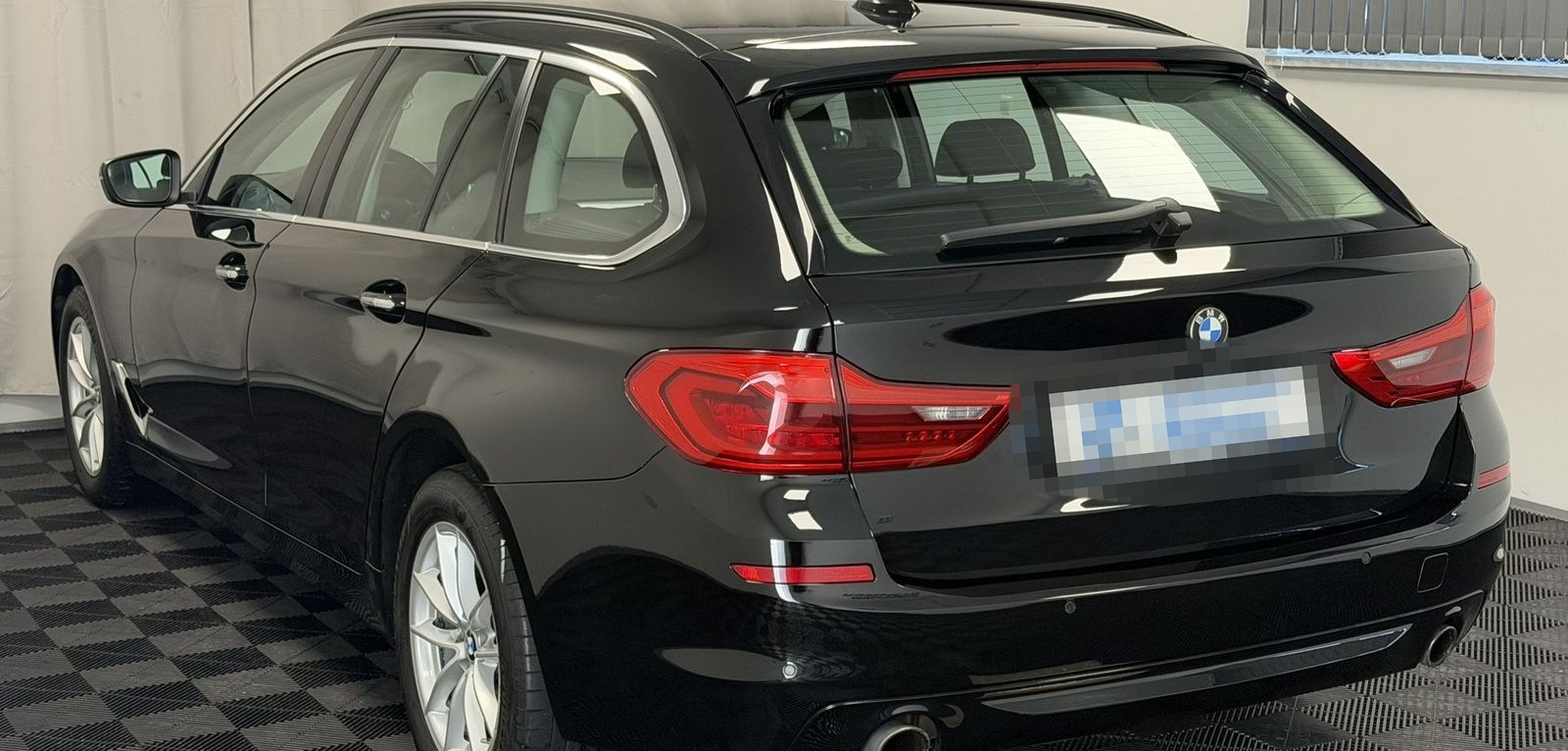 BMW 530 i xDrive Touring LED Standheiz. NUR GEWERBE foto 6