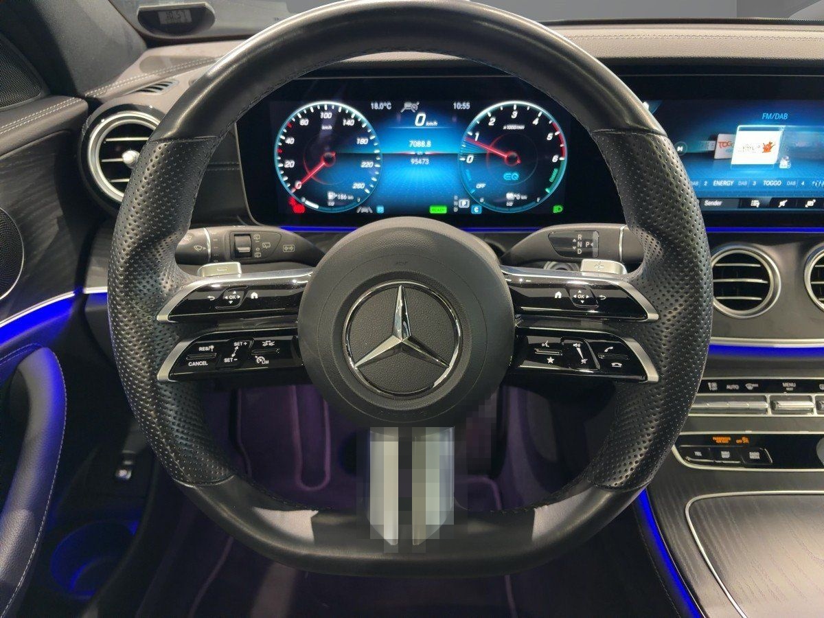 Mercedes-Benz E 300 de T AMG Line KeyGo|MBeam|S-Dach|TWA|360 foto 10