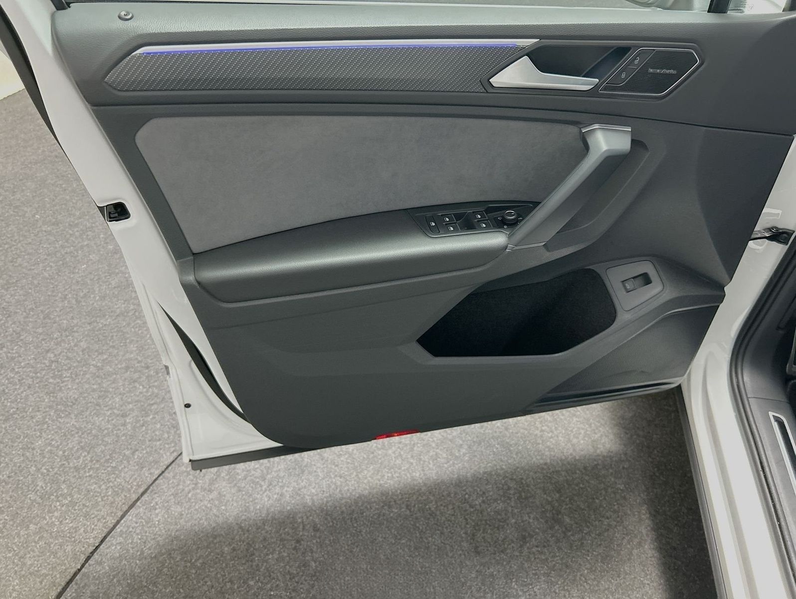 Volkswagen Tiguan R 2.0 TSI DSG 4Motion foto 13