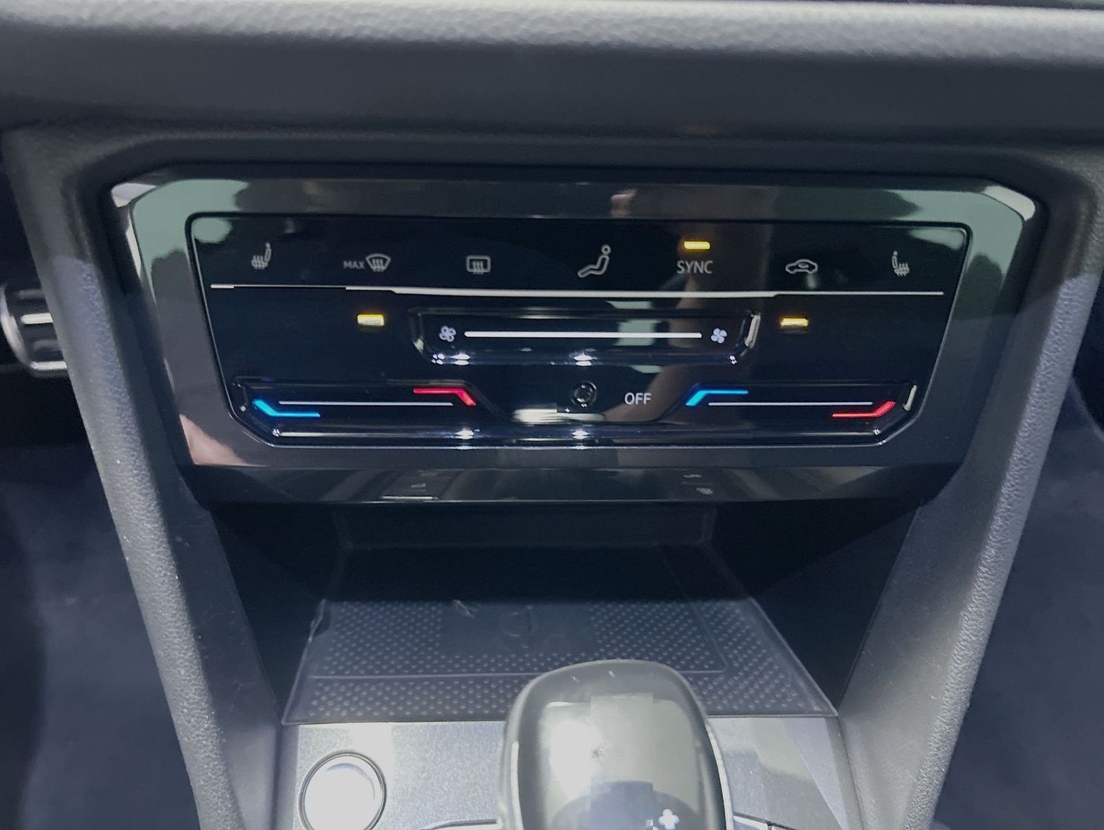 Volkswagen Tiguan R 2.0 TSI DSG 4Motion foto 14