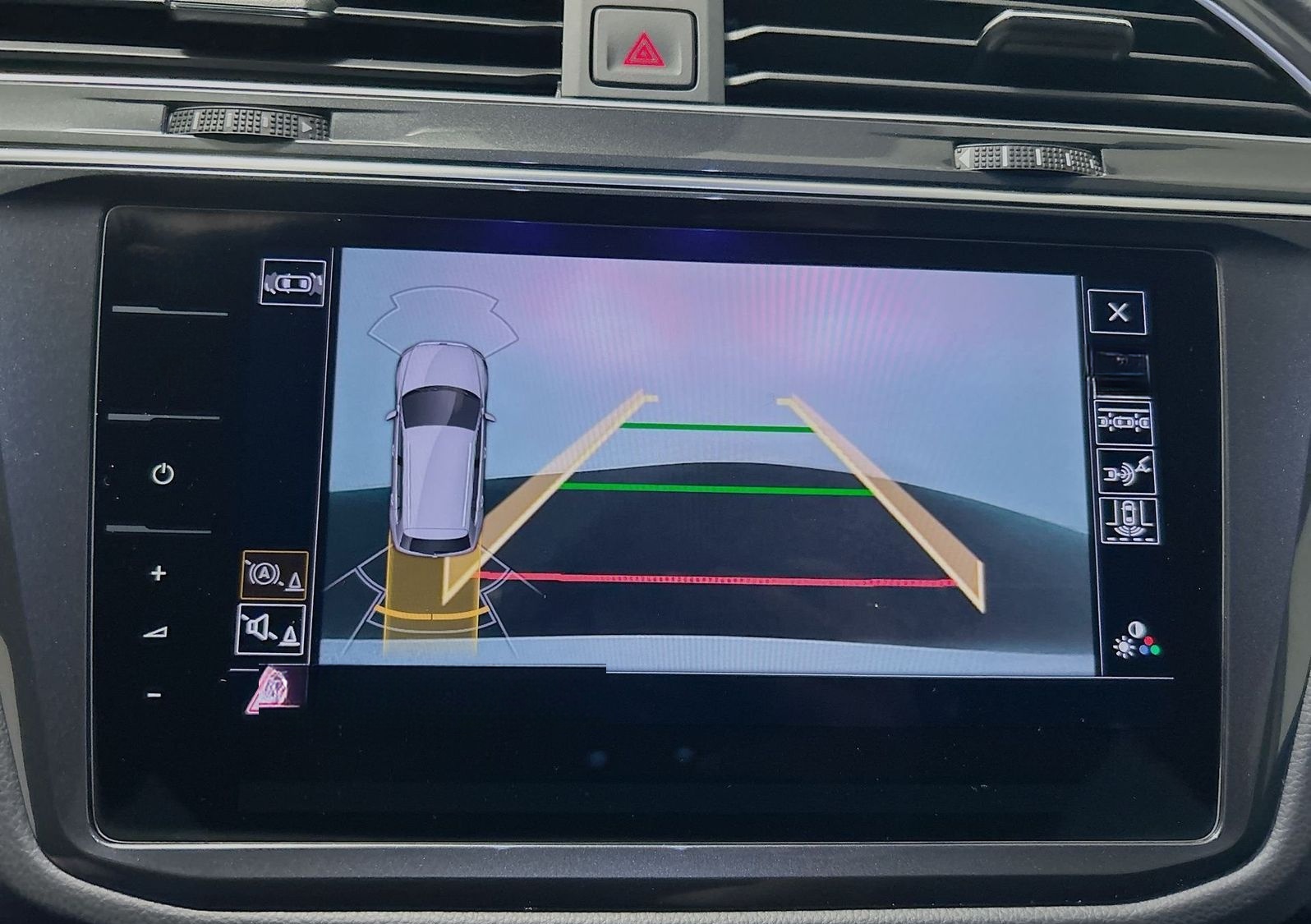 Volkswagen Tiguan R 2.0 TSI DSG 4Motion foto 20