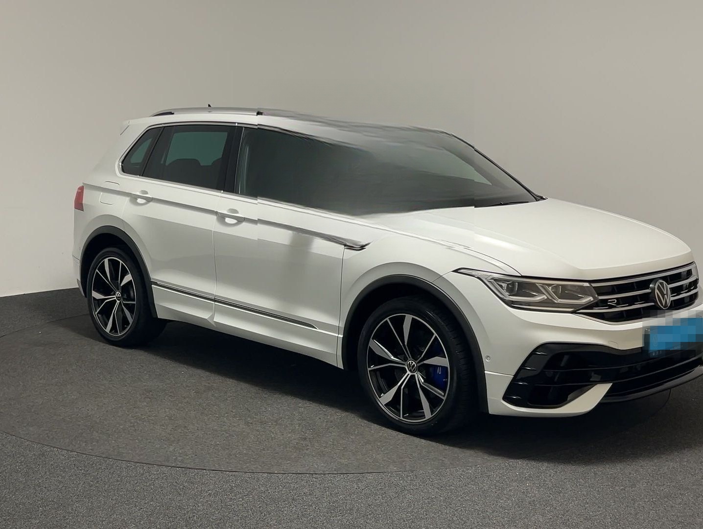 Volkswagen Tiguan R 2.0 TSI DSG 4Motion foto 3