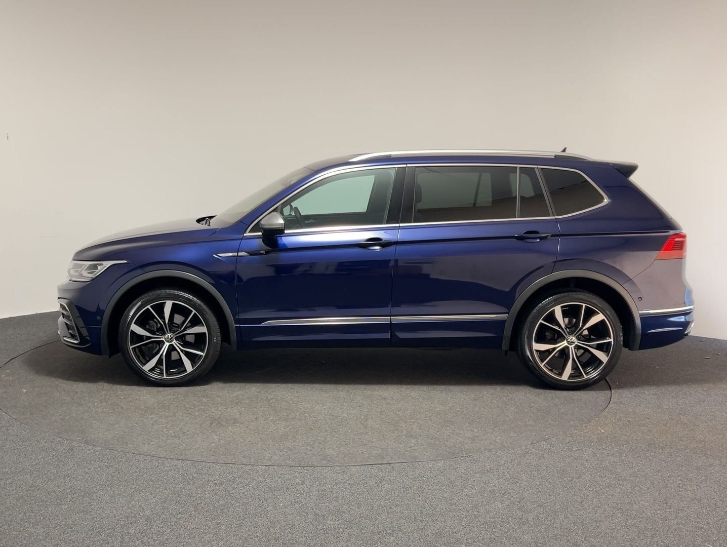 Volkswagen Tiguan Allspace 2.0 TSI DSG 4MOTION R-Line foto 5