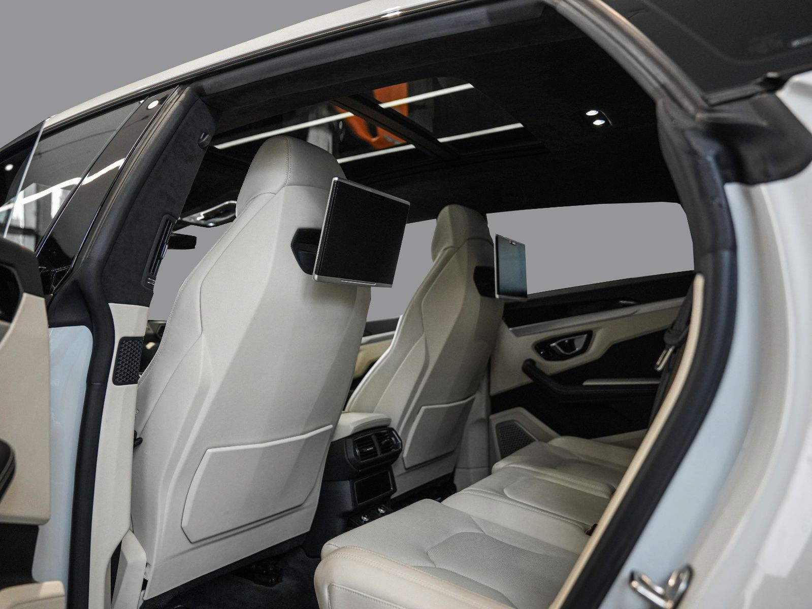 Lamborghini Urus | Panoramic Roof | B&O Sound System foto 24