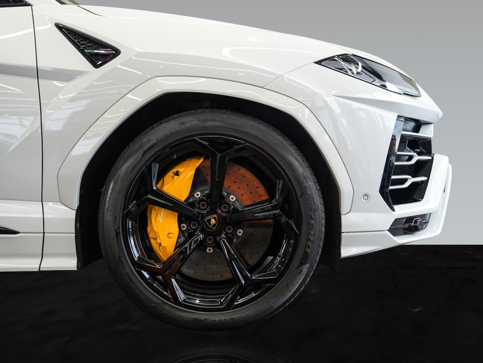 Lamborghini Urus | Panoramic Roof | B&O Sound System foto 9