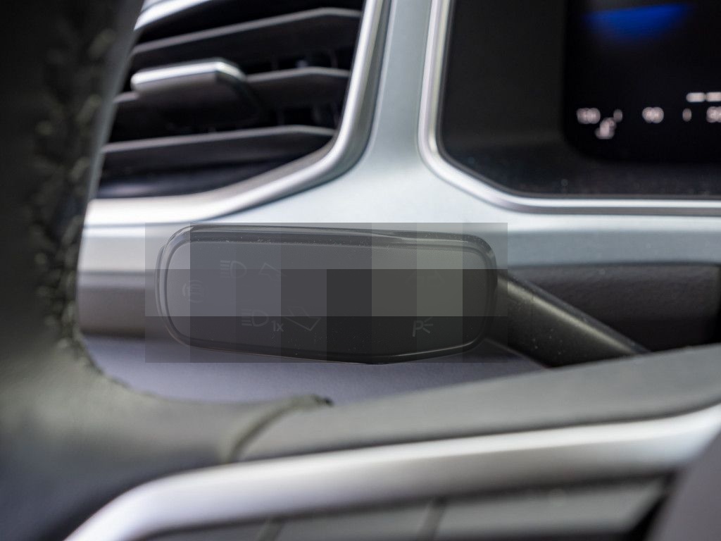 Volkswagen T-Roc Goal 1.0 l TSI ACC LED NAVI SPURH. SPURW. foto 18