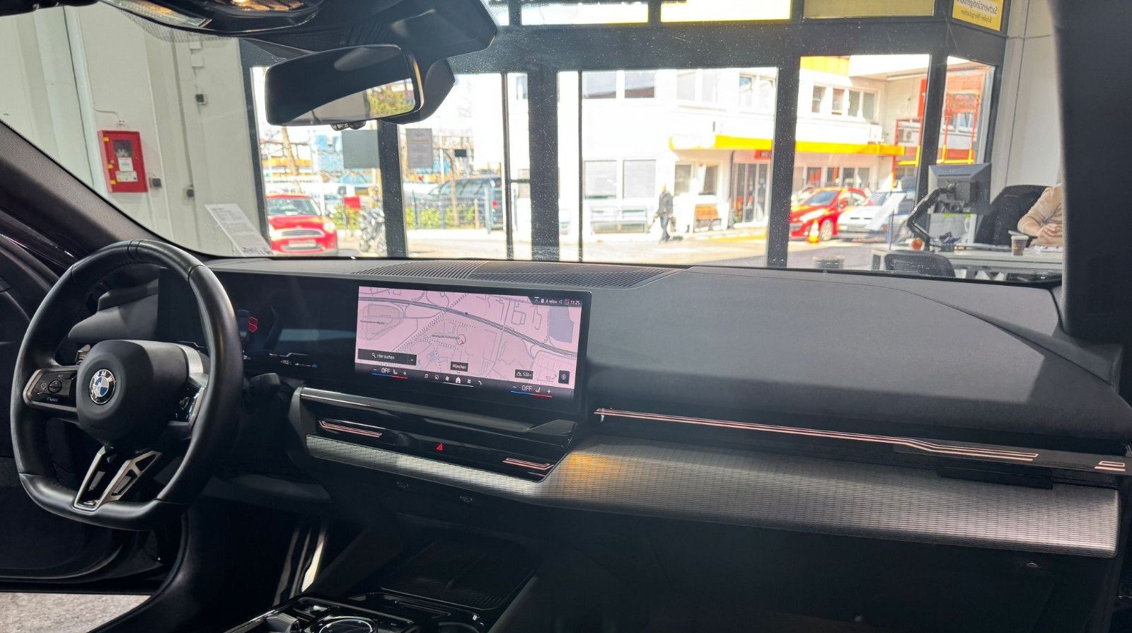 BMW 520dA*1.Hd*MSport*Pano*LED*Leder*Dr.Ass.Plus*RFK foto 13