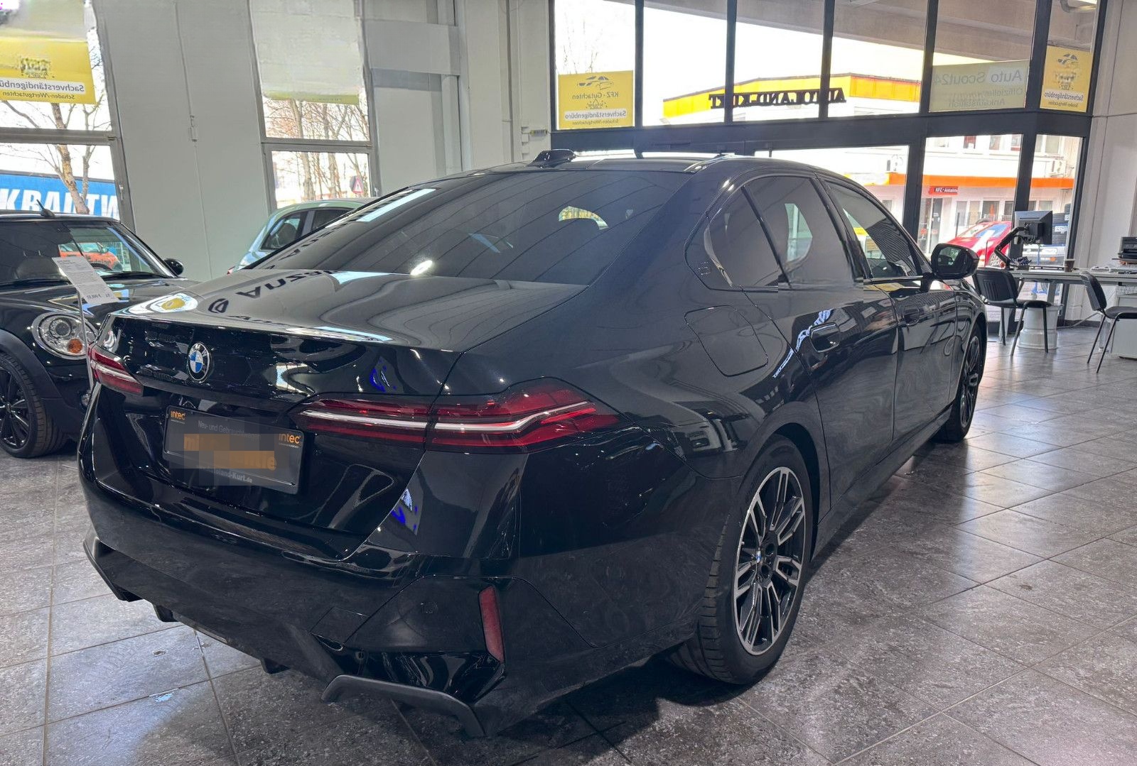BMW 520dA*1.Hd*MSport*Pano*LED*Leder*Dr.Ass.Plus*RFK foto 7