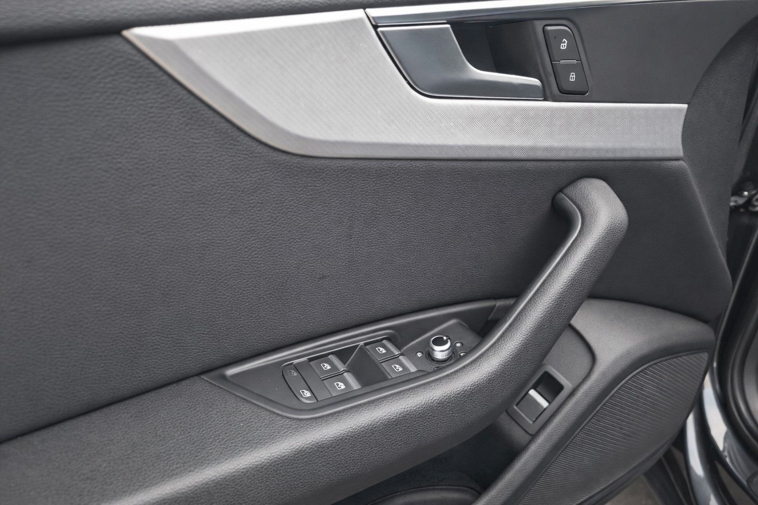 Audi A4 Avant sport Kombi Leder/Navi foto 19