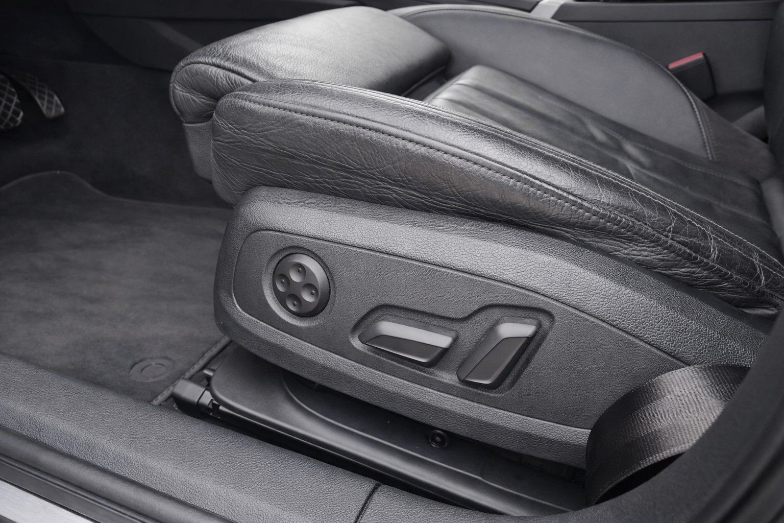Audi A4 Avant sport Kombi Leder/Navi foto 20