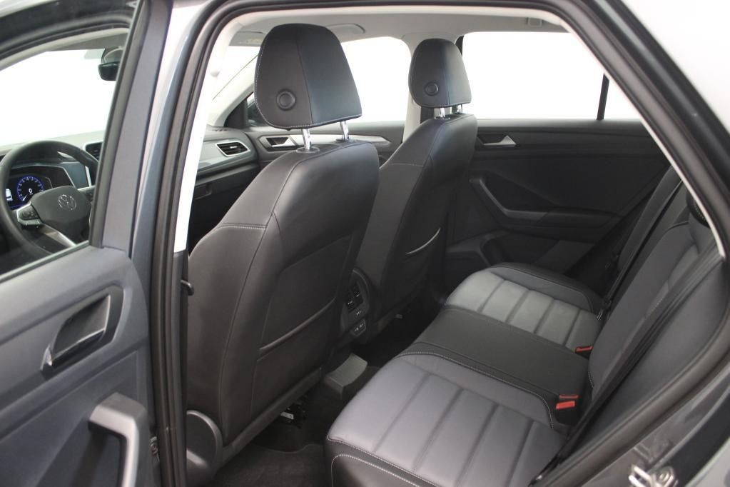 Volkswagen T-Roc Style 1.5 TSI 110kW 7-Gang DSG 4 Türen foto 10