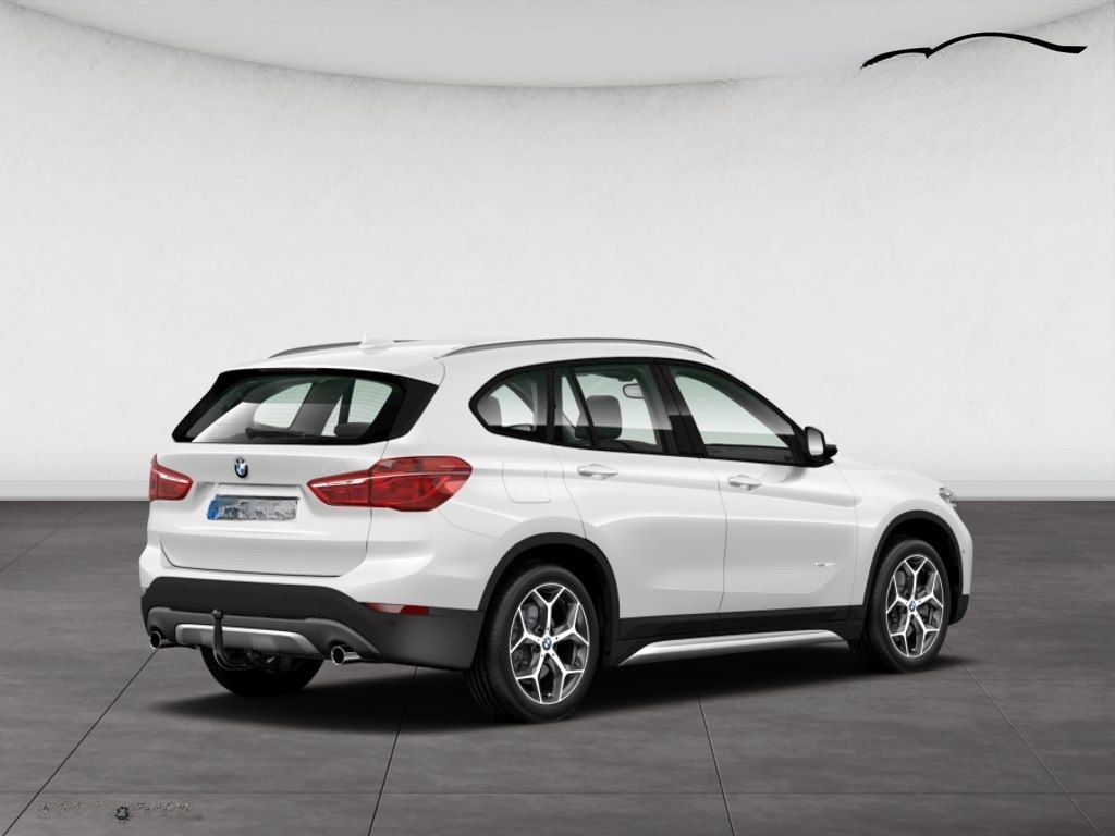 BMW X1 xDrive25i A xLine foto 2