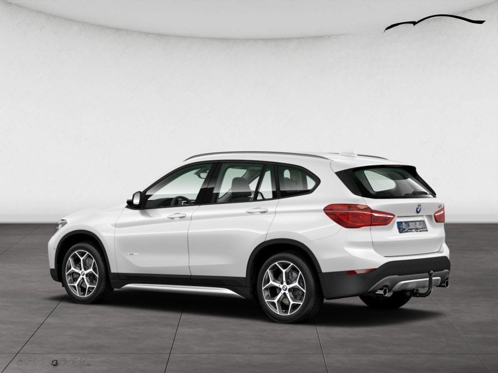 BMW X1 xDrive25i A xLine foto 6