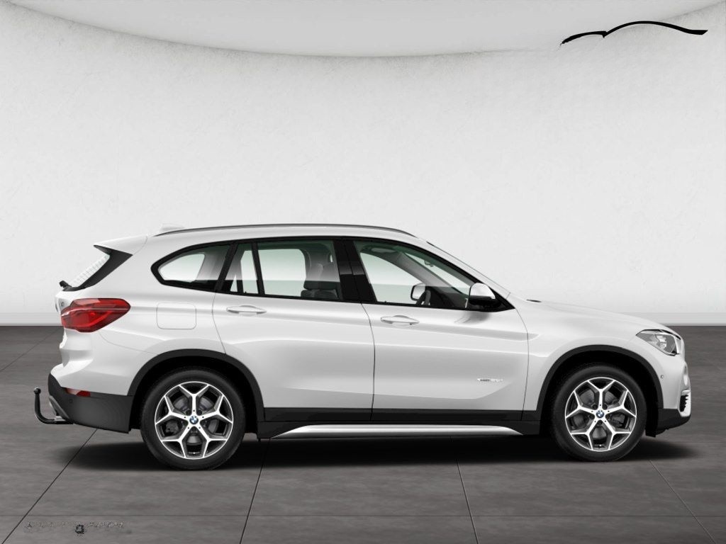 BMW X1 xDrive25i A xLine foto 8