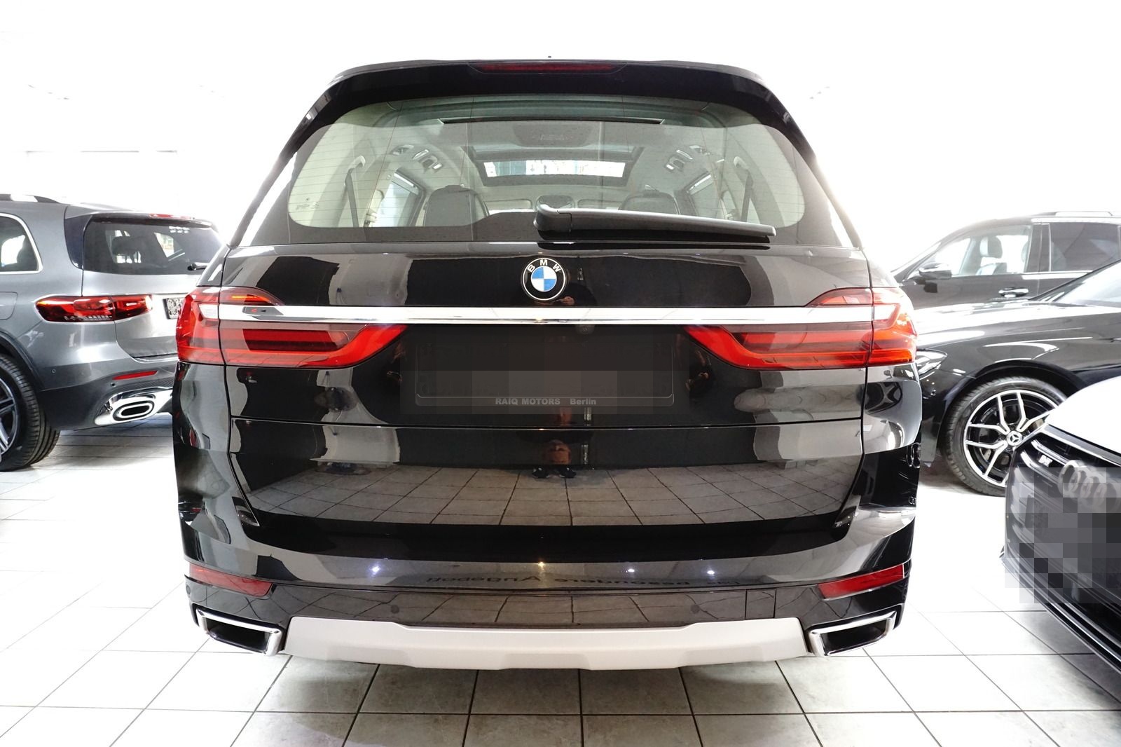 BMW X7 xDrive 40 d Design SKY LOUNGE FOND-TV 6-SITZE foto 9