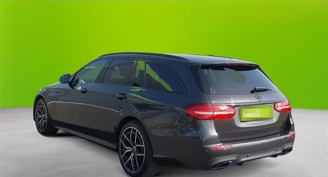Mercedes-Benz E 400 d 4Matic T 9G-tronic AMG Line+LED+AHK+PANO foto 15