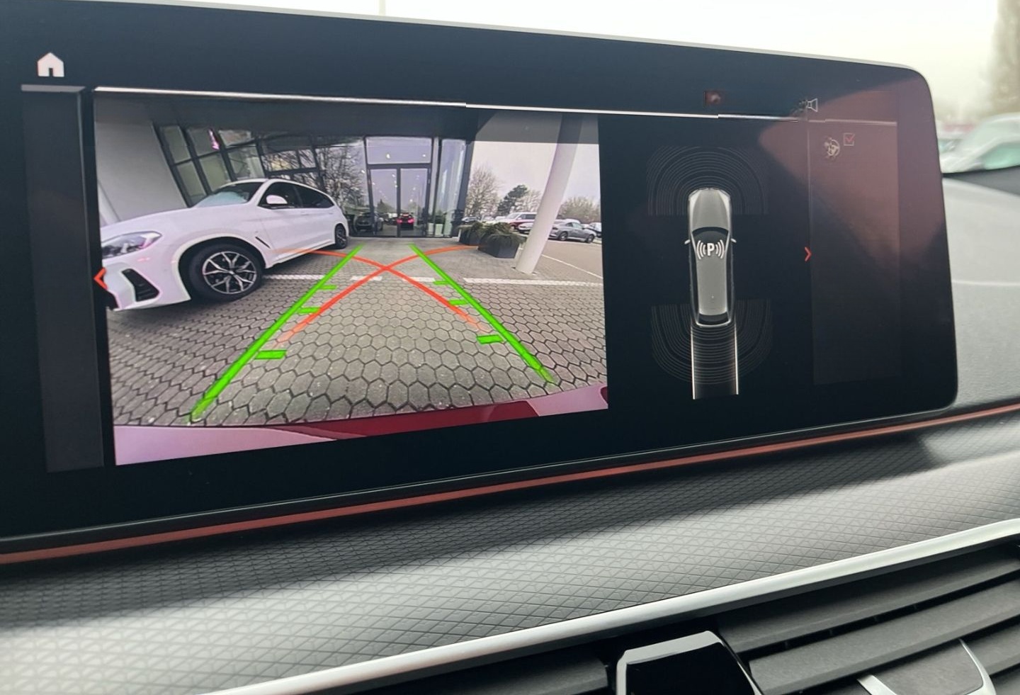 BMW 530 d M Sport touring/HUD/Navi/Leder/Soundsystem foto 10